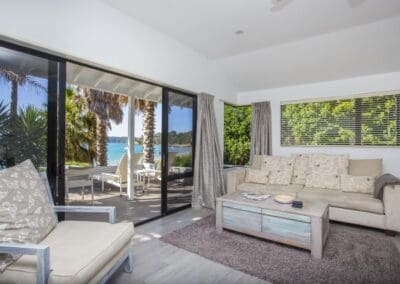 Private luxury beachfront suites and secluded bush cottage are the place to stay for romantic escapes, family vacation, solo retreats, relaxation or adventure.